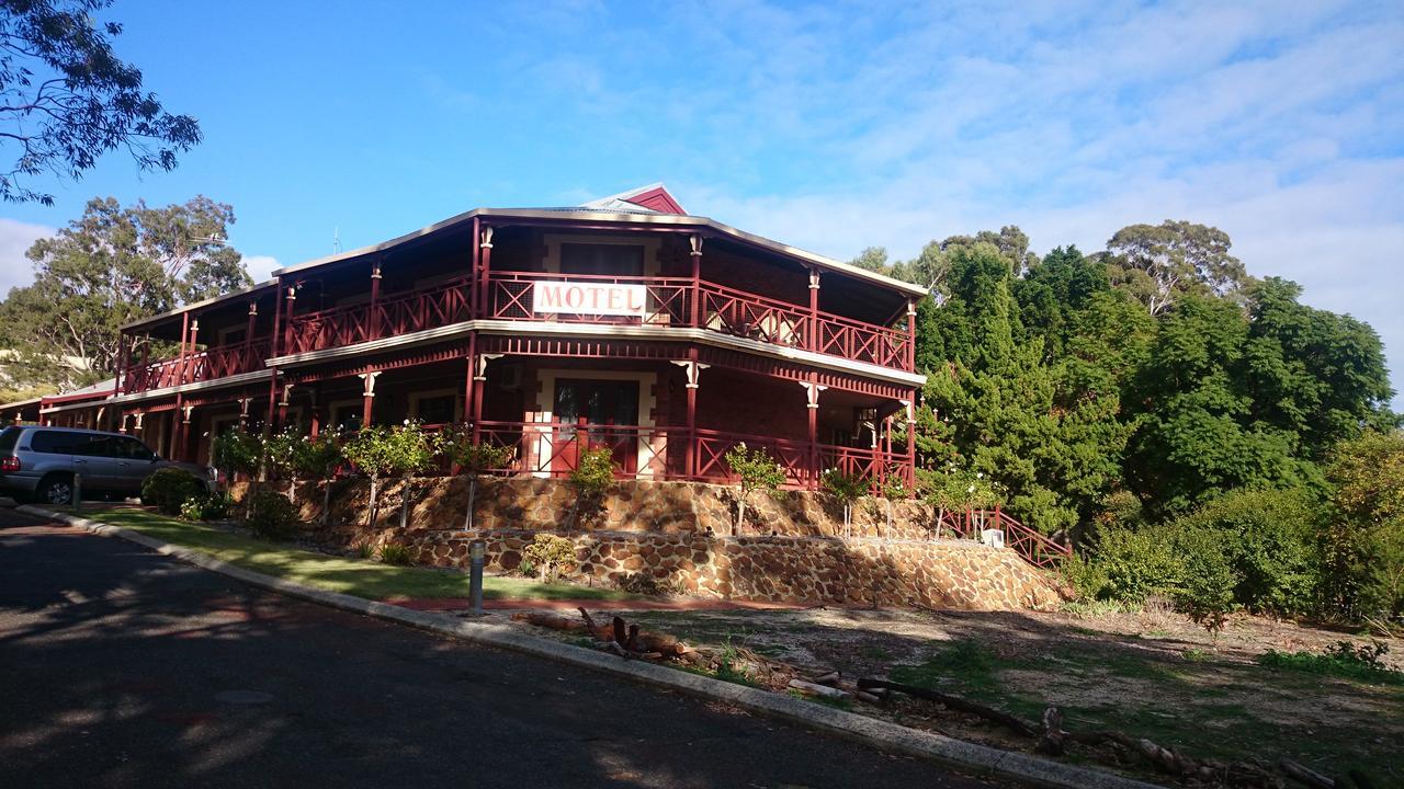 Heritage Country Motel Perth Esterno foto